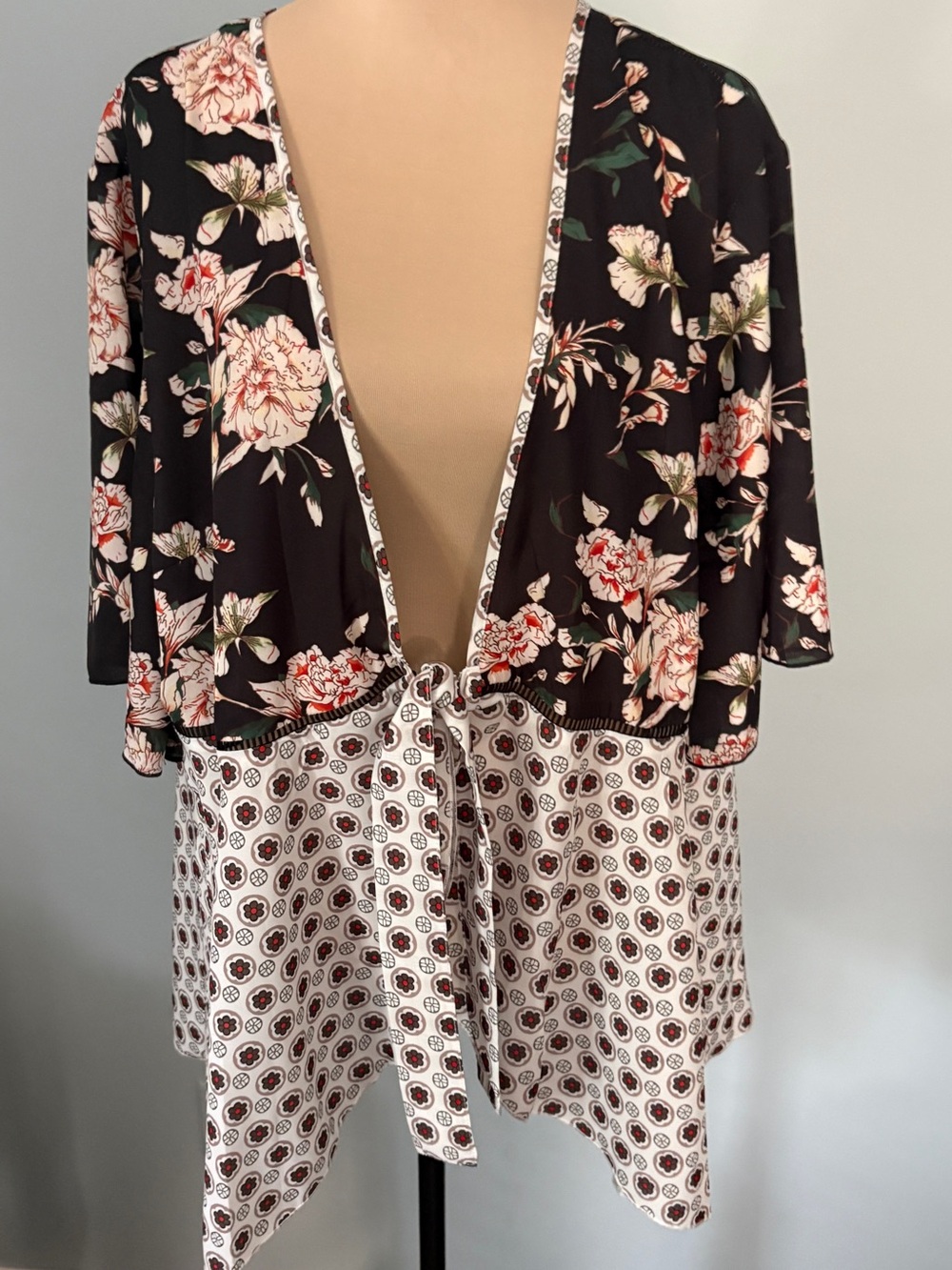 Floral Mixed-Print Open Front Kimono Cardigan - Black & Cream